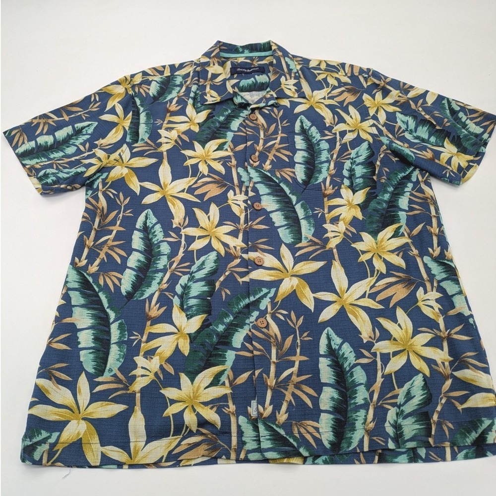 Tommy Bahama Button Down Shirt Mens M Blue‎ 100% Silk Tropical Leaf Floral